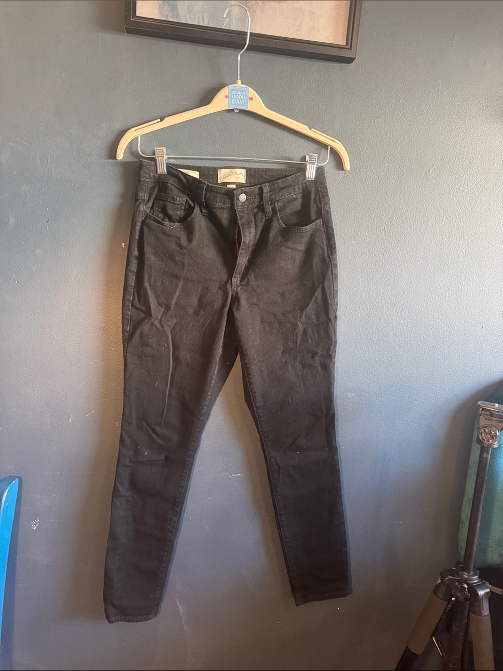 Universal Thread Black Skinny Jeans - Sleek Fit